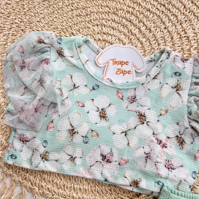  Inverno 2025 - Conj. Blusa Floral com Babado e Short em Linho - Verde